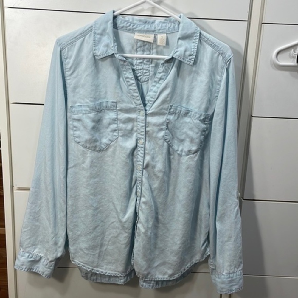 Chico’s Size 2 Lyocell Chambray Button Down Shirt Blue Denim Top